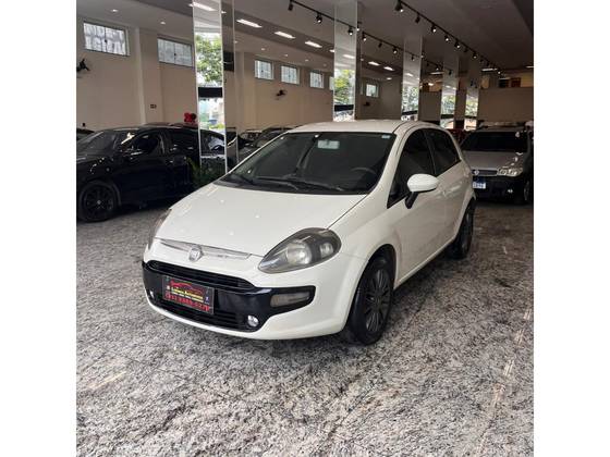 FIAT PUNTO 1.6 ESSENCE 16V FLEX 4P MANUAL